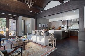 Maple by Avantstay Modern Mountain Home w Cozy Fire Pit 15 Mins frm No