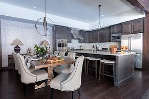 Maple by Avantstay Modern Mountain Home w Cozy Fire Pit 15 Mins frm No