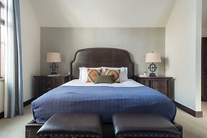 Maple by Avantstay Modern Mountain Home w Cozy Fire Pit 15 Mins frm No