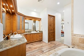 The Date Palm Estate by Avantstay Luxurious Private Retreat