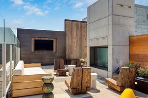 Carousel by Avantstay Brand New Condo in Austin w Amazing Amenities