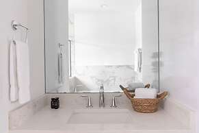 Lambert by Avantstay Stunning 4BR Condo in Heart of Nashville