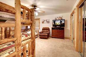 Starlight Retreat by Avantstay Gorgeous Log Style Home w Incredible Vi