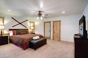 Starlight Retreat by Avantstay Gorgeous Log Style Home w Incredible Vi