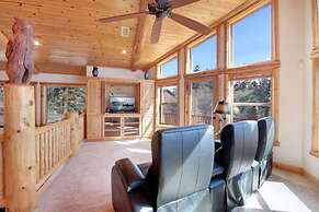Starlight Retreat by Avantstay Gorgeous Log Style Home w Incredible Vi