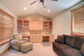 Starlight Retreat by Avantstay Gorgeous Log Style Home w Incredible Vi