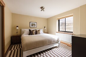 Paddington by Avantstay Cozy Chic Ski Lodge Mins From Mountain