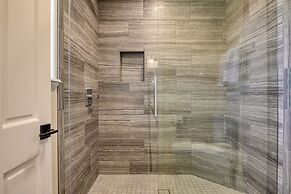 Burgundy by Avantstay Basketball Court Pool Hot Tub Outdoor Kitchen Ci