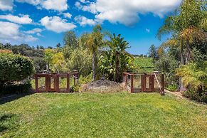 Burgundy by Avantstay Basketball Court Pool Hot Tub Outdoor Kitchen Ci