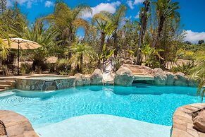 Burgundy by Avantstay Basketball Court Pool Hot Tub Outdoor Kitchen Ci