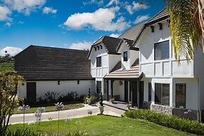 Burgundy by Avantstay Basketball Court Pool Hot Tub Outdoor Kitchen Ci