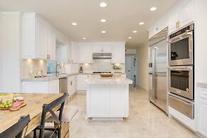 Burgundy by Avantstay Basketball Court Pool Hot Tub Outdoor Kitchen Ci