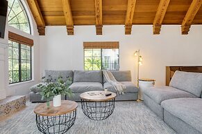 Burgundy by Avantstay Basketball Court Pool Hot Tub Outdoor Kitchen Ci