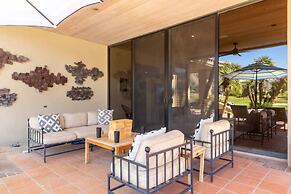 Moonshine by Avantstay Modern Stylish Estate w Bar Fire Pit Hot Tub 5