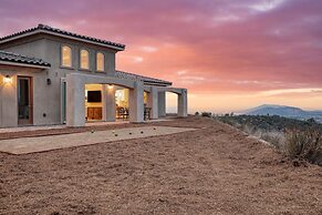 Malbec by Avantstay Incredible Estate w Panoramic Views Bocce Ball Cou