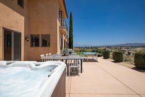 Palazzo Del Sol By Avantstay Breathtaking Home w Mountain Views Hot Tu