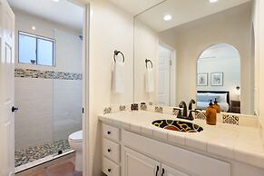 Starlight Estate by Avantstay 20 People Architectual Mansion w Pool Te