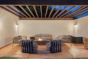 Starlight Estate by Avantstay 20 People Architectual Mansion w Pool Te