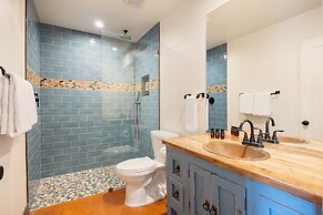 Starlight Estate by Avantstay 20 People Architectual Mansion w Pool Te