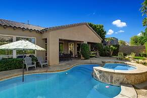 Songbird by Avantstay Pool Spa Firepit Tons of Outdoor Seating