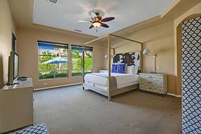 Songbird by Avantstay Pool Spa Firepit Tons of Outdoor Seating