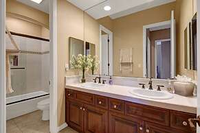 Songbird by Avantstay Pool Spa Firepit Tons of Outdoor Seating