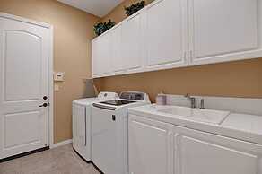 Songbird by Avantstay Pool Spa Firepit Tons of Outdoor Seating