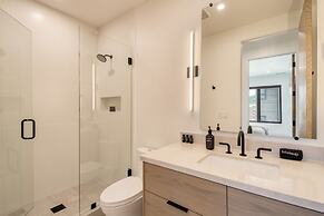 Encore by Avantstay Minutes From the Slopes in PC w Hot Tub