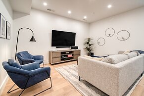 Encore by Avantstay Minutes From the Slopes in PC w Hot Tub