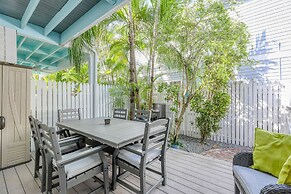 Bahamian Reed by Avantstay Walk to Everything w Community Pool Week Lo