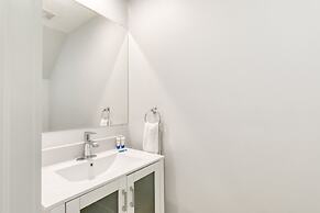 Bahamian Reed by Avantstay Walk to Everything w Community Pool Week Lo