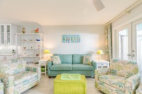 Bahamian Reed by Avantstay Walk to Everything w Community Pool Week Lo