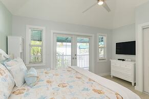 Bahamian Reed by Avantstay Walk to Everything w Community Pool Week Lo