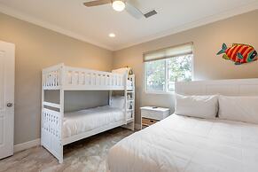 Pelican Retreat by Avantstay 5 Mins TO Beach Pet Friendly w Pool BBQ