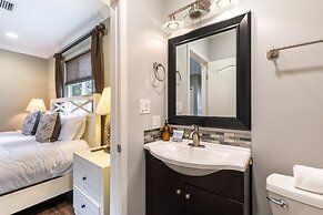 Pelican Retreat by Avantstay 5 Mins TO Beach Pet Friendly w Pool BBQ