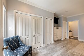 Pelican Retreat by Avantstay 5 Mins TO Beach Pet Friendly w Pool BBQ