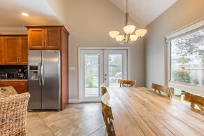 Pelican Retreat by Avantstay 5 Mins TO Beach Pet Friendly w Pool BBQ