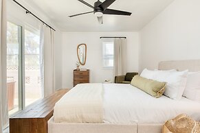 Asteroid by Avantstay Unique Ranch Retreat Just Outside Joshua Tree Pe