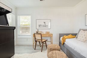 Asteroid by Avantstay Unique Ranch Retreat Just Outside Joshua Tree Pe