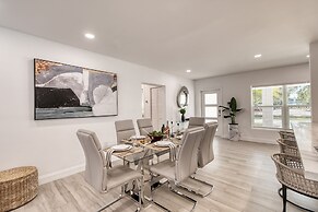 Turtle Nest by Avantstay Near Downtown Beaches - Chic FL Escape