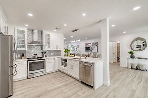 Turtle Nest by Avantstay Near Downtown Beaches - Chic FL Escape