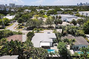 Turtle Nest by Avantstay Near Downtown Beaches - Chic FL Escape