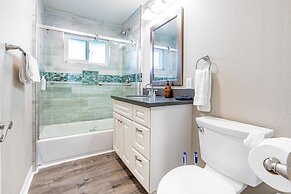 Sea Sight by Avantstay Walk to Newport Beach