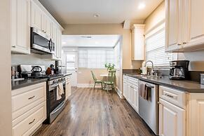 Sea Sight by Avantstay Walk to Newport Beach