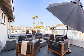 Sea Sight by Avantstay Walk to Newport Beach