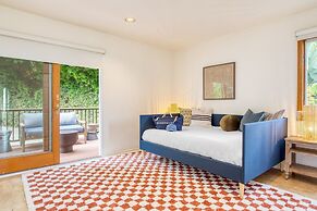 Dume Point by Avantstay Tennis Pool in Malibu