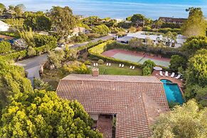 Dume Point by Avantstay Tennis Pool in Malibu