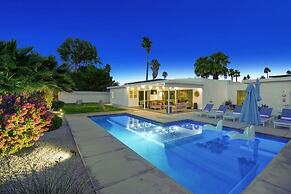 Biskra by Avantstay Classic Palm Springs Getaway W Outdoor Living Pool
