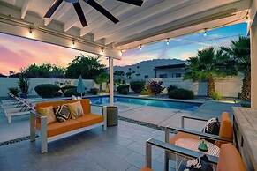 Biskra by Avantstay Classic Palm Springs Getaway W Outdoor Living Pool