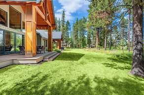 Riverwatch by Avantstay Deschutes in Your Yard